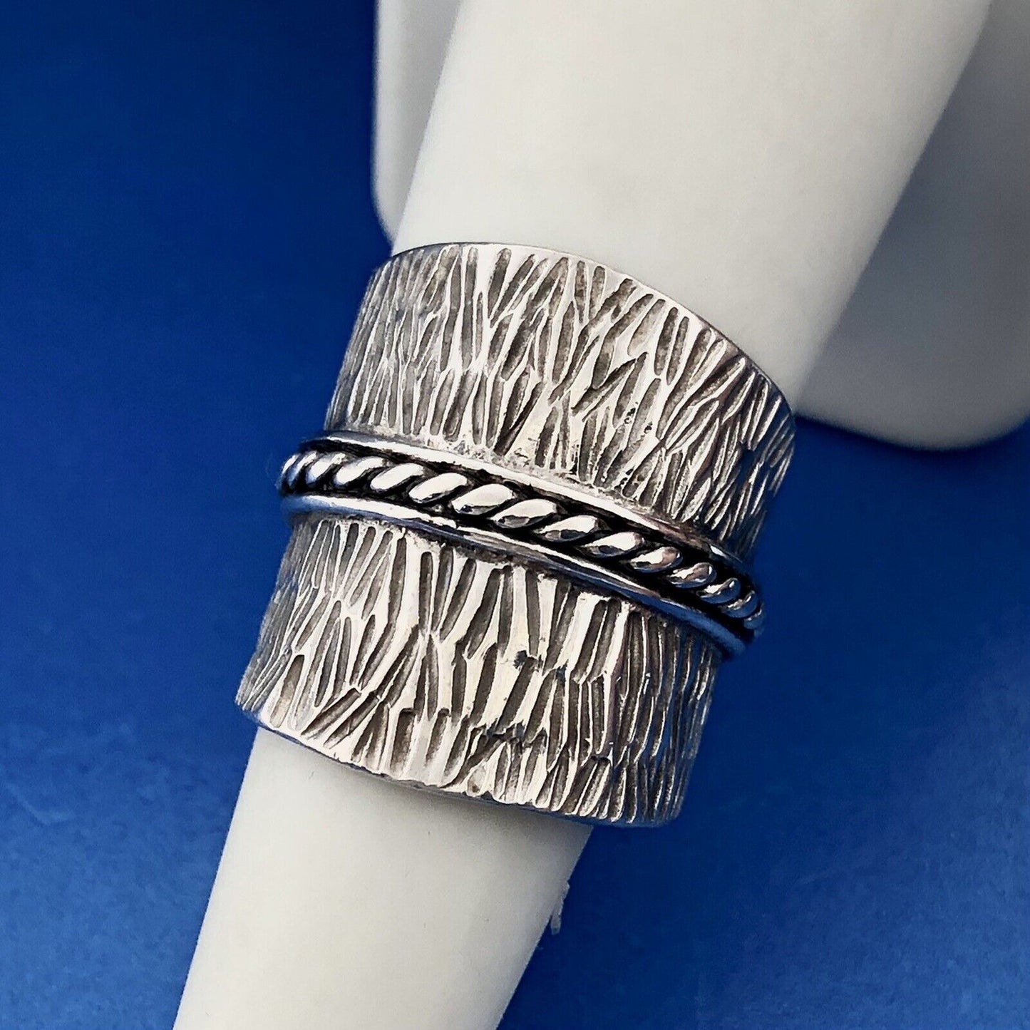 Vintage CJF Thai 925 Sterling Silver Textured Tapered Cigar Band Statement Ring