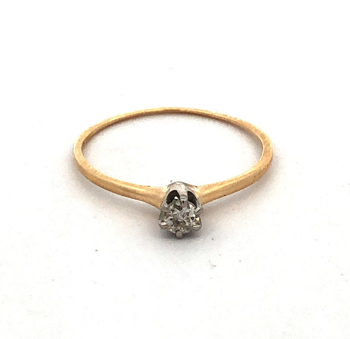 Designer 14K Yellow Gold Round Diamond Solitaire Engagement Wedding Ring