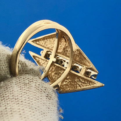 Designer Modernist 14k Yellow Gold Round Diamond Emerald Twin Triangle Ring
