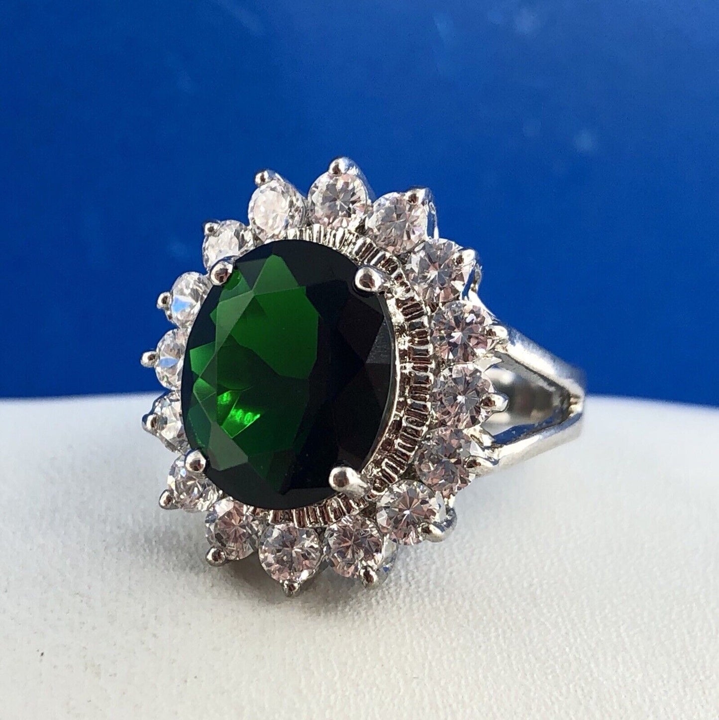 Retro Sterling Silver 925 Green White CZ Statement Fashion Cocktail Ring