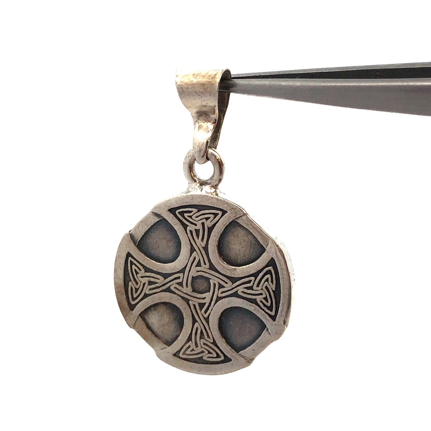 Vintage 925 Sterling Silver Celctic Cross Round Pendant