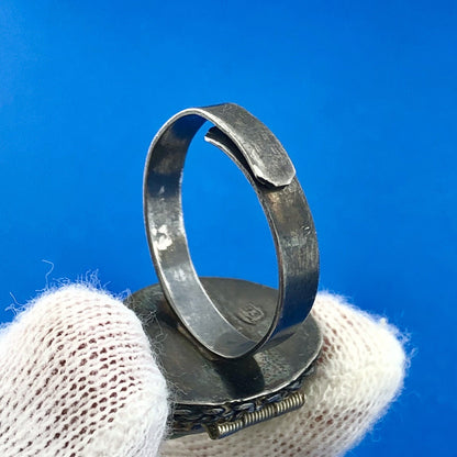 Lovely Sterling Silver 925 Onyx Colored Glass Snuff Poison Pill Adjustable Ring