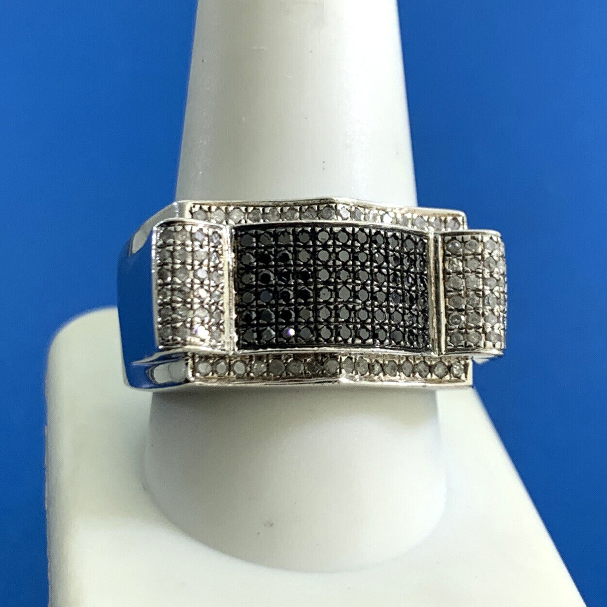 Designer 925 Sterling Silver Black White Pave Diamond Unisex Modernist Dome Ring