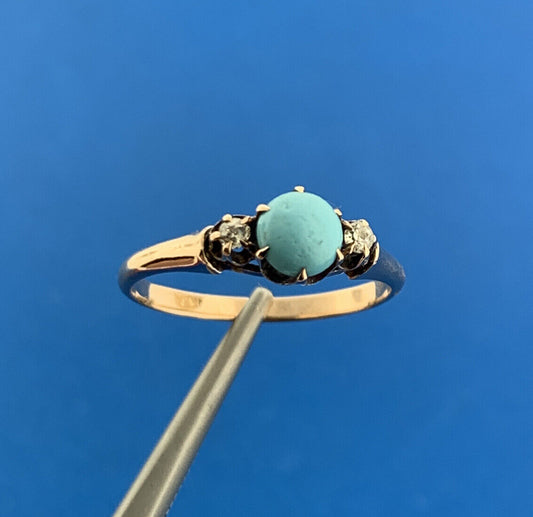 Vintage 14K Yellow Gold Turquoise Cabochon Diamond Accented Cocktail Ring