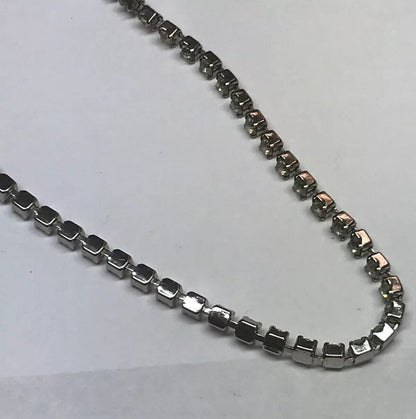 Vintage Art Deco Silver Tone Bezel Set Crystal Rhinestone Necklace