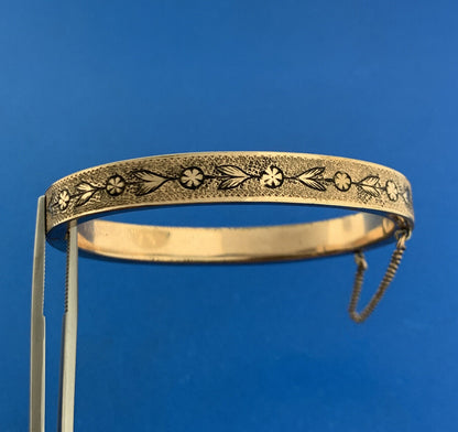 Antique Victoria Gold Filled Floral Etched Textured Hinged Bangle Bracelet