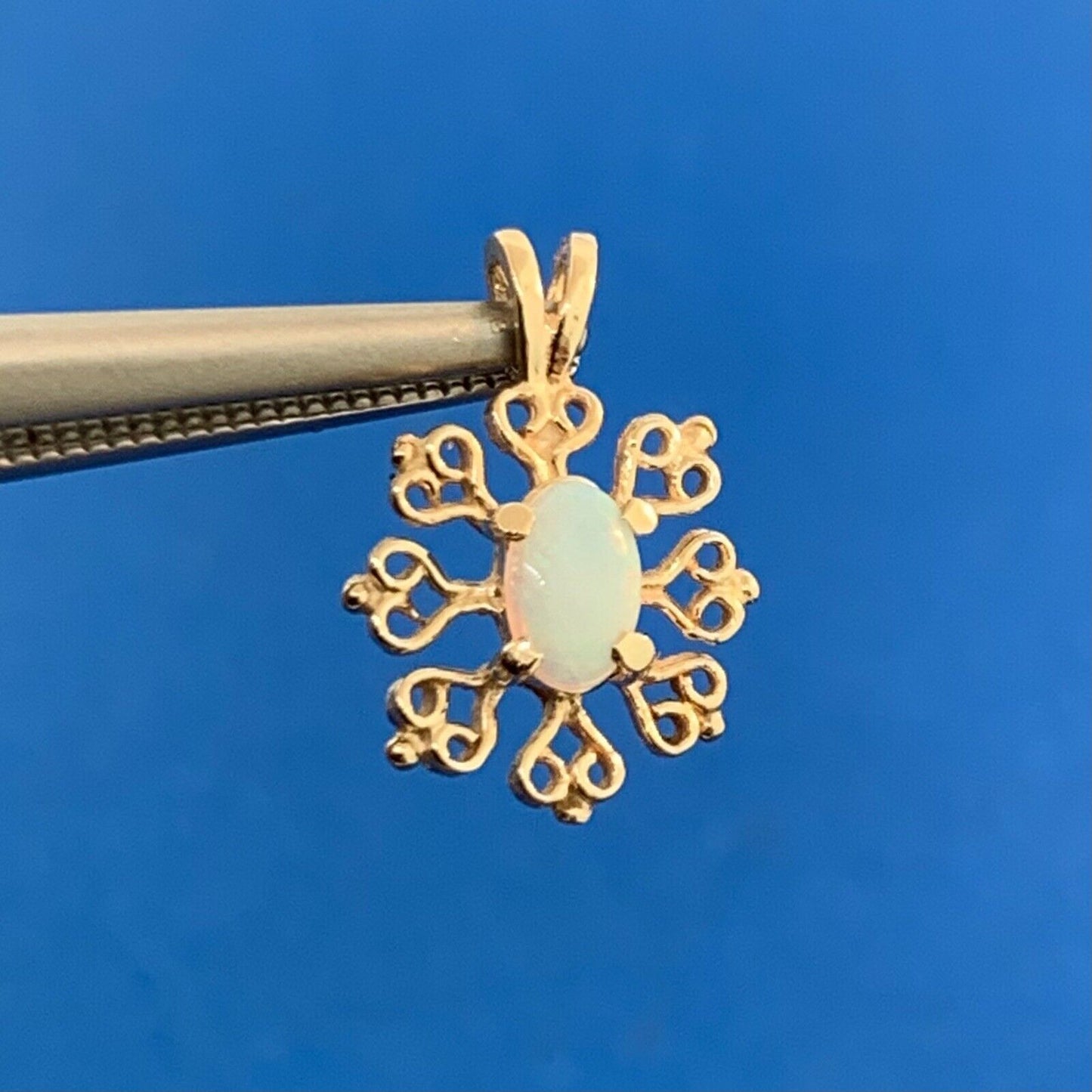 Designer 14K Yellow Gold Oval Opal Filigree Snowflake Drop Dangle Pendant
