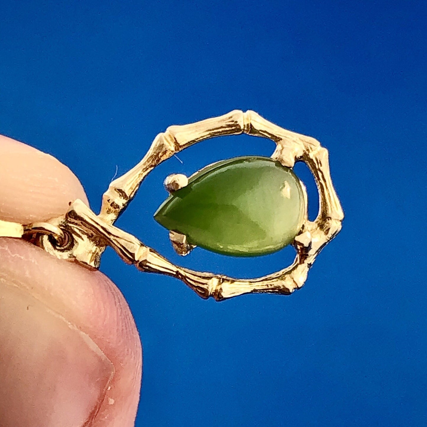 Vintage Estate 14K Yellow Gold Pear Jade Jadeite Bamboo Drop Dangle Earrings