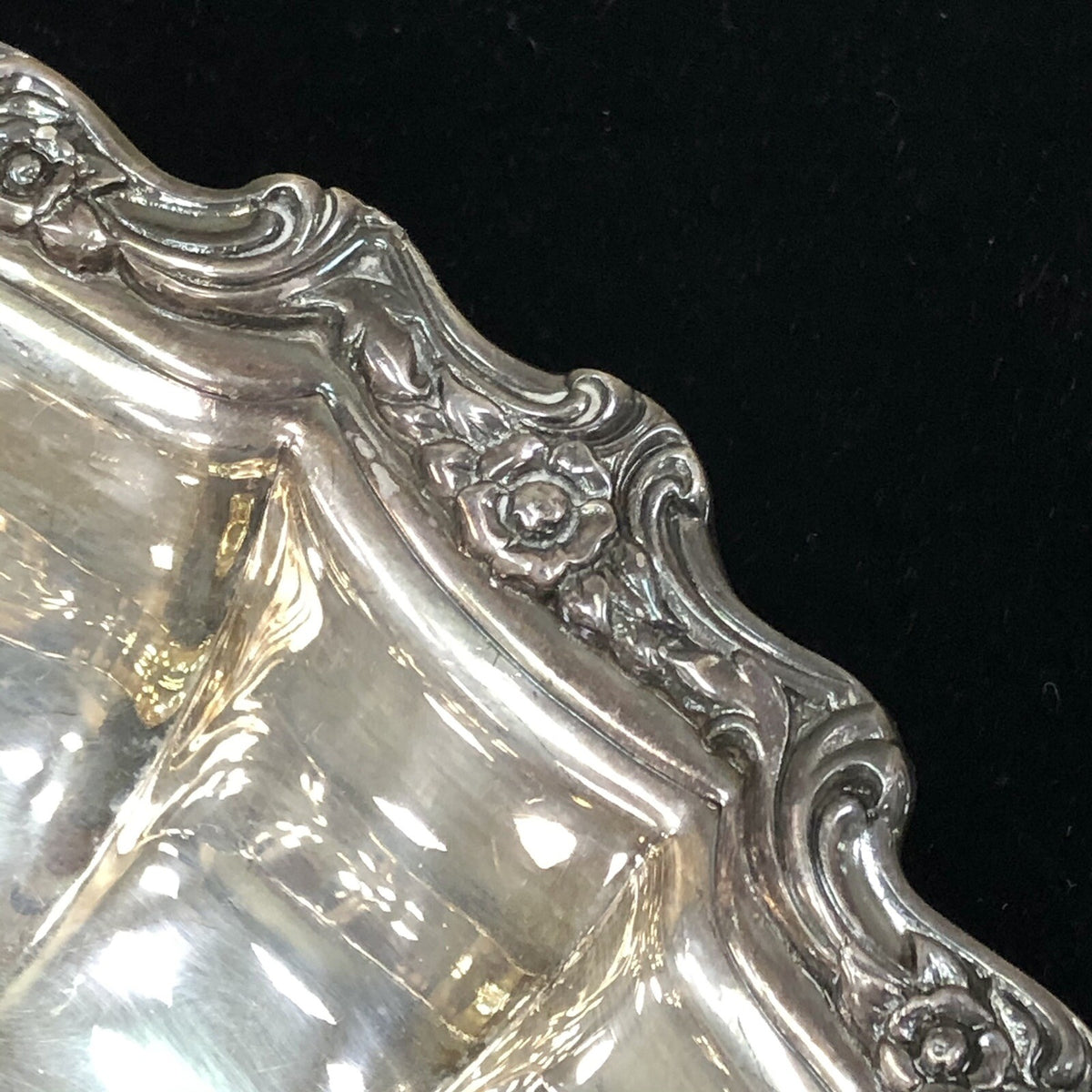 International Silver Co Silver Plate Countess Floral Scroll Oval Vegetable Bowl