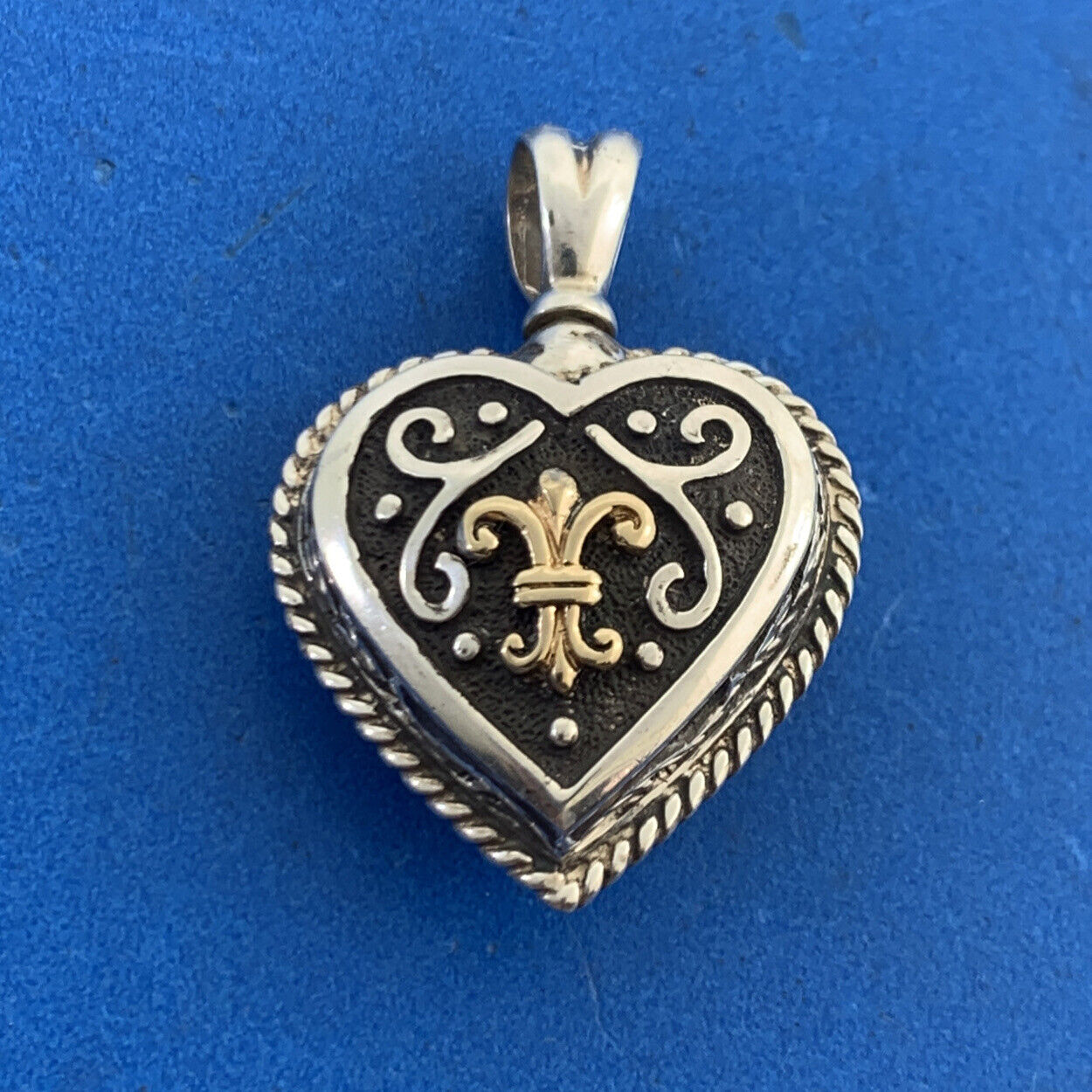 Designer 925 Sterling Silver 14K Gold Fleur De Lis Scroll Heart Pendant