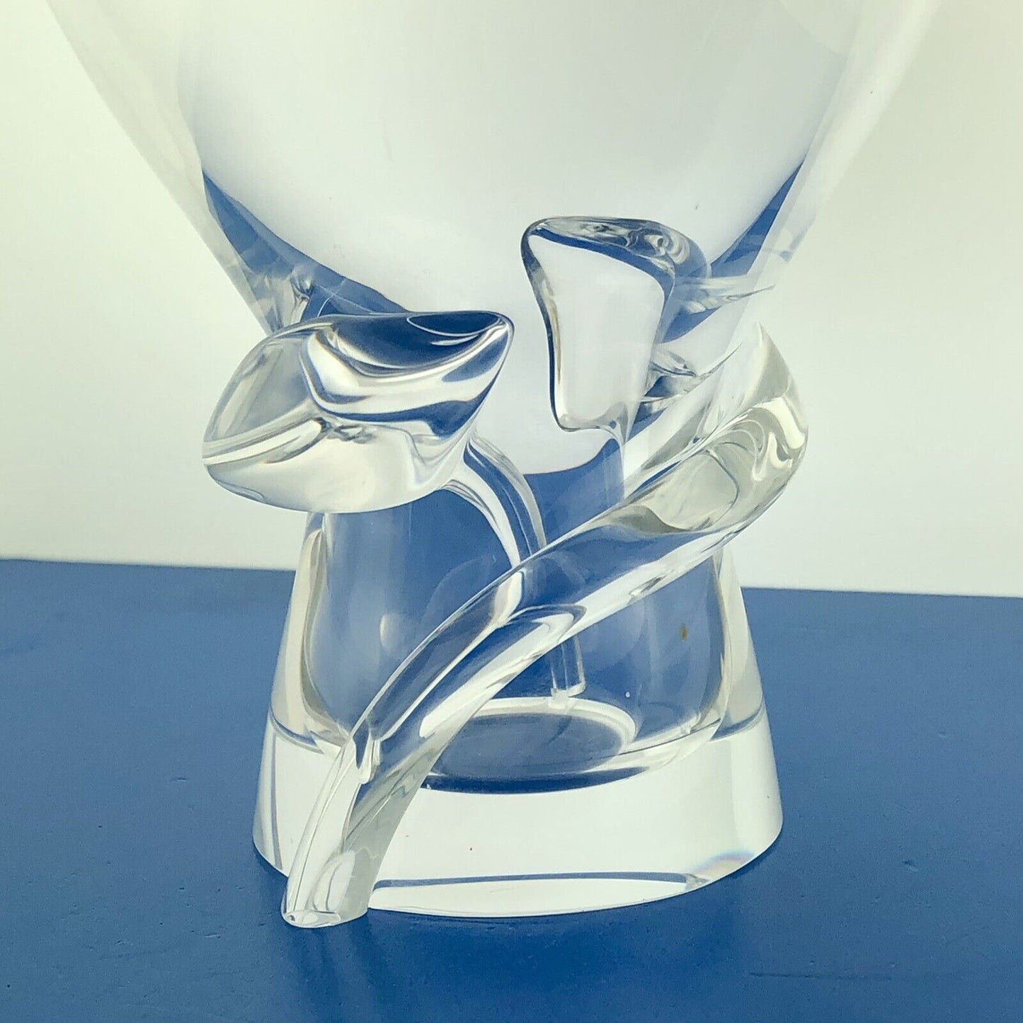 Mid Century Steuben Classic Hand Blown Art Glass Modernist Twist Flower Vase