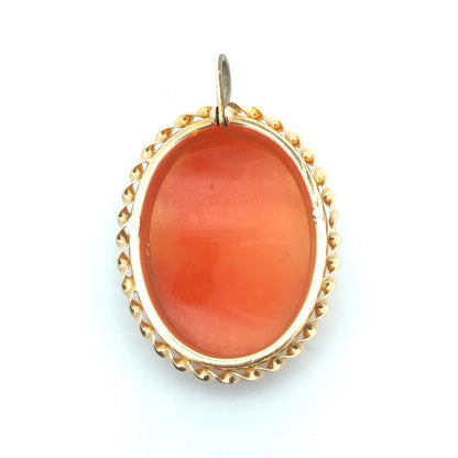 Vintage 14K Yellow Gold Carved Cameo Oval Ribbed Statement Pendant
