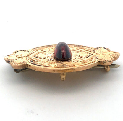 Victorian Art Deco 14K Yellow Gold Garnet Cabochon Engraved Brooch Pendant Pin