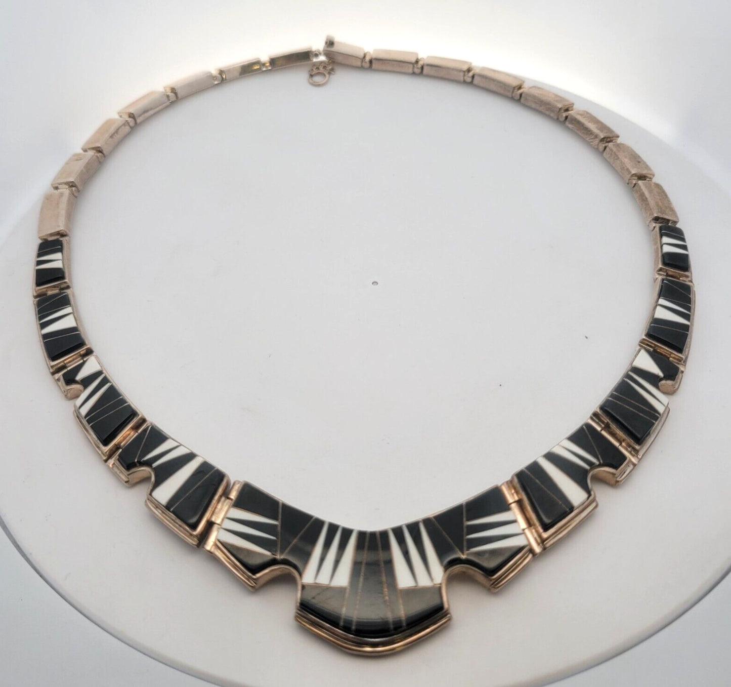 Navajo Calvin Begay Sterling Silver Black Onyx White Agate Cabochon Necklace