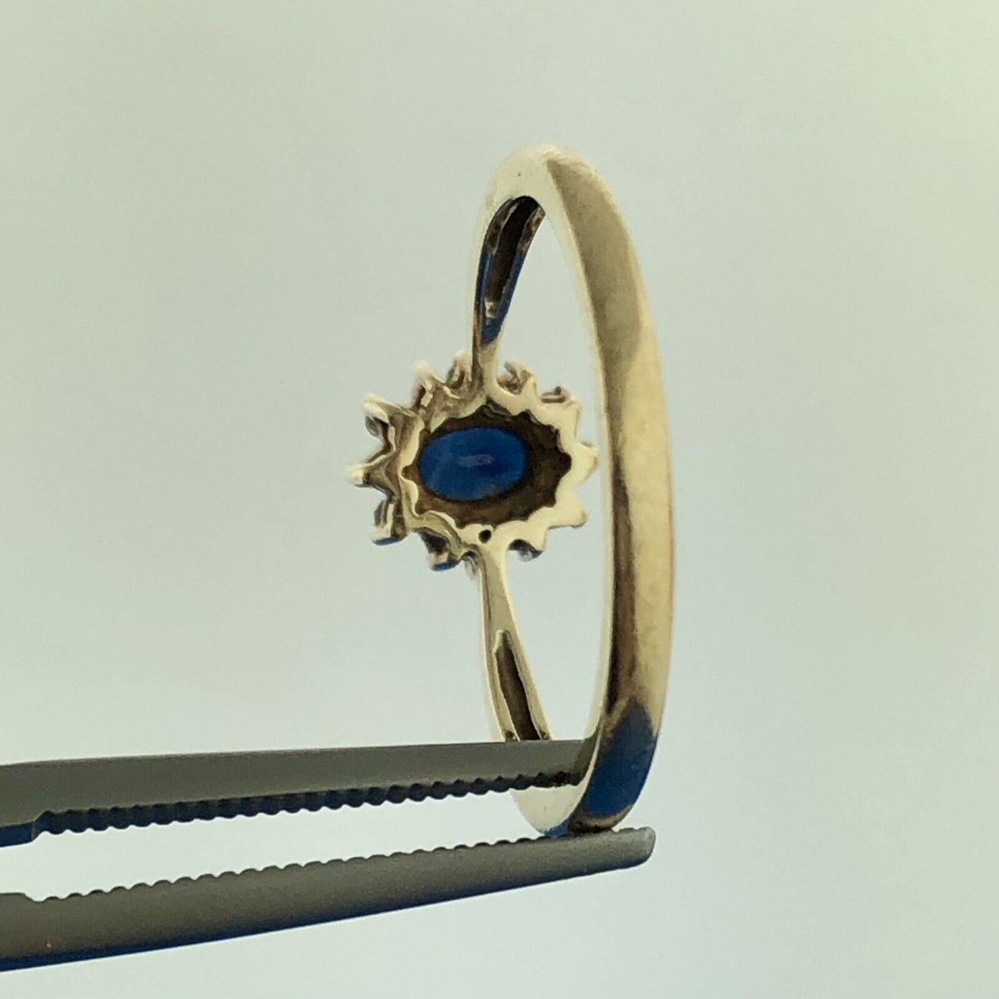 Gorgeous 10k Yellow Gold Oval Cut Sapphire Diamond Halo Small Ring Size 6.75