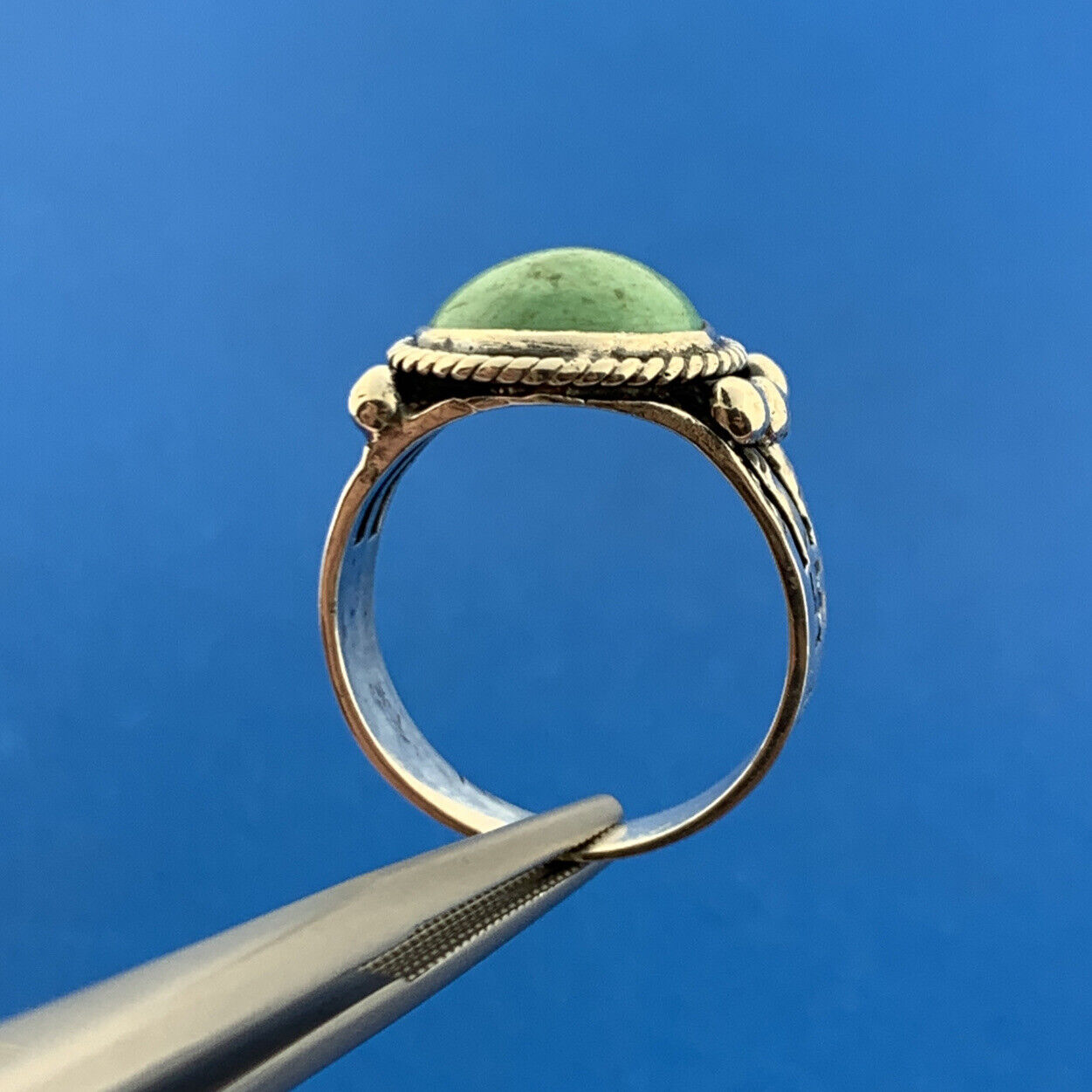 Vintage Native American 925 Sterling Silver Green Turquoise Storyteller Ring