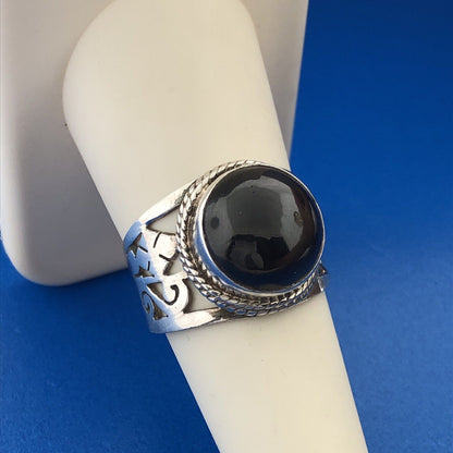 925 Sterling Silver Garnet Cabochon January Occasion Open Work Dome Ring