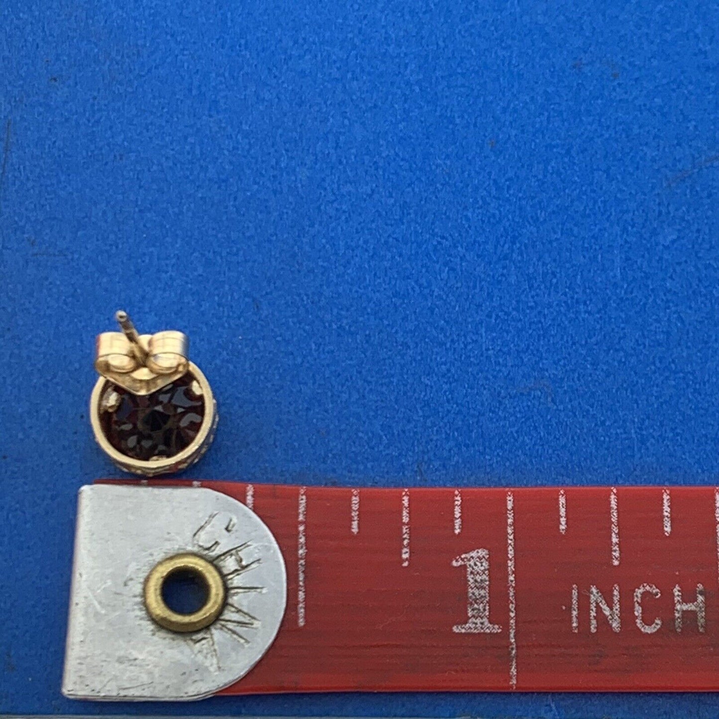 14K Yellow Gold Red Garnet Solitaire Stud Earrings