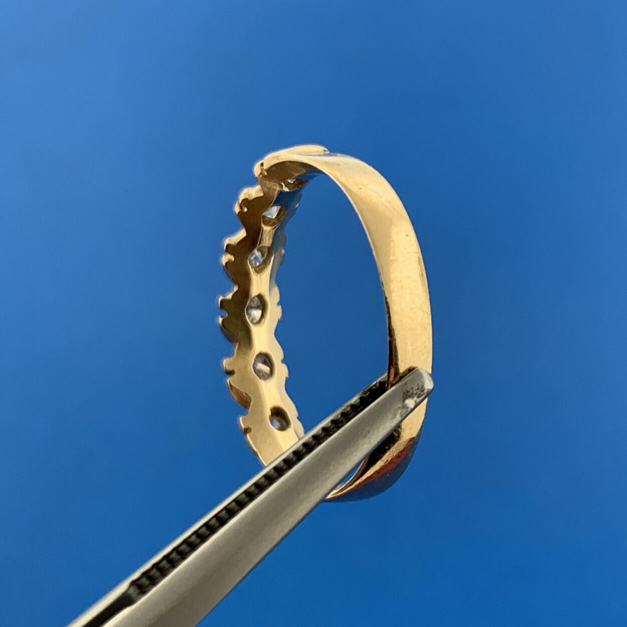 Designer 14k Yellow Gold Round Cut White Diamond Prong Band Ring Size 5.75