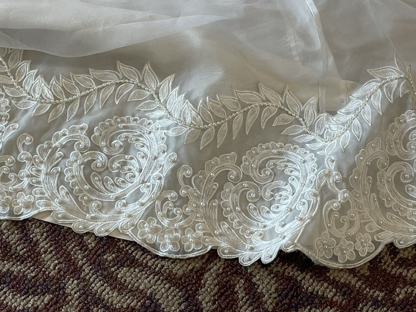 Avine Perucci St. Pucchi Bridal Dress Gown 100% Silk Size 6