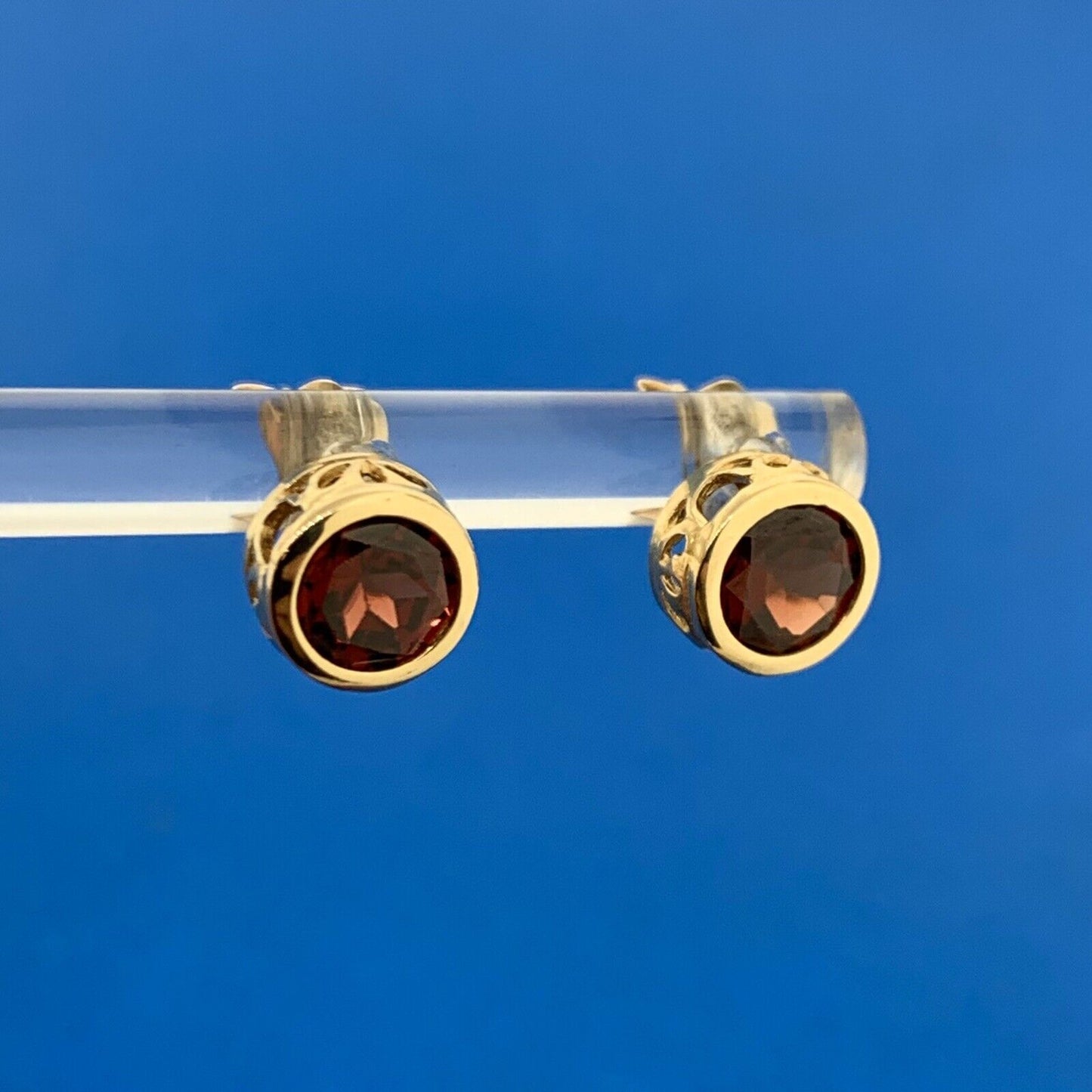 14K Yellow Gold Red Garnet Solitaire Stud Earrings