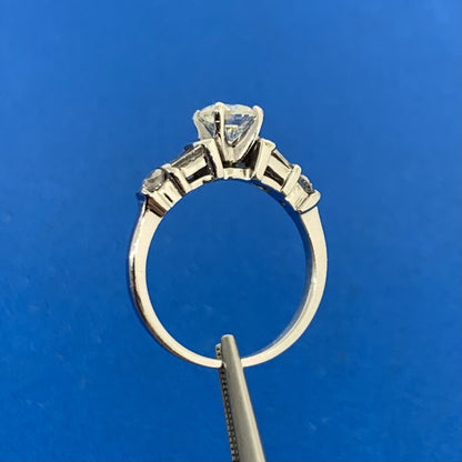 Vintage Designer 14K White Gold Round Solitaire W/Accents Engagement Ring