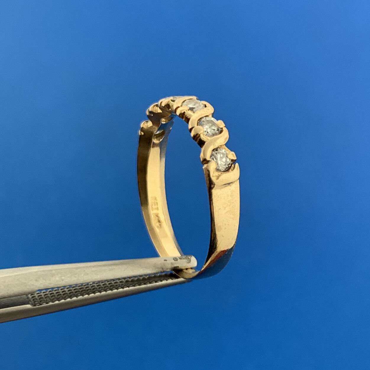 Designer 14k Yellow Gold Round Cut White Diamond Prong Band Ring Size 5.75