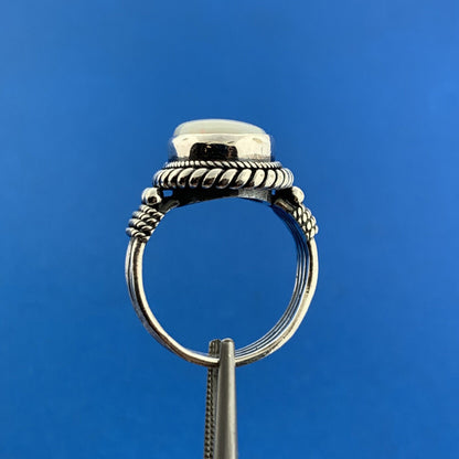 925 Sterling Silver Oval Opal Cabochon Solitaire Beaded Rope Design Ring