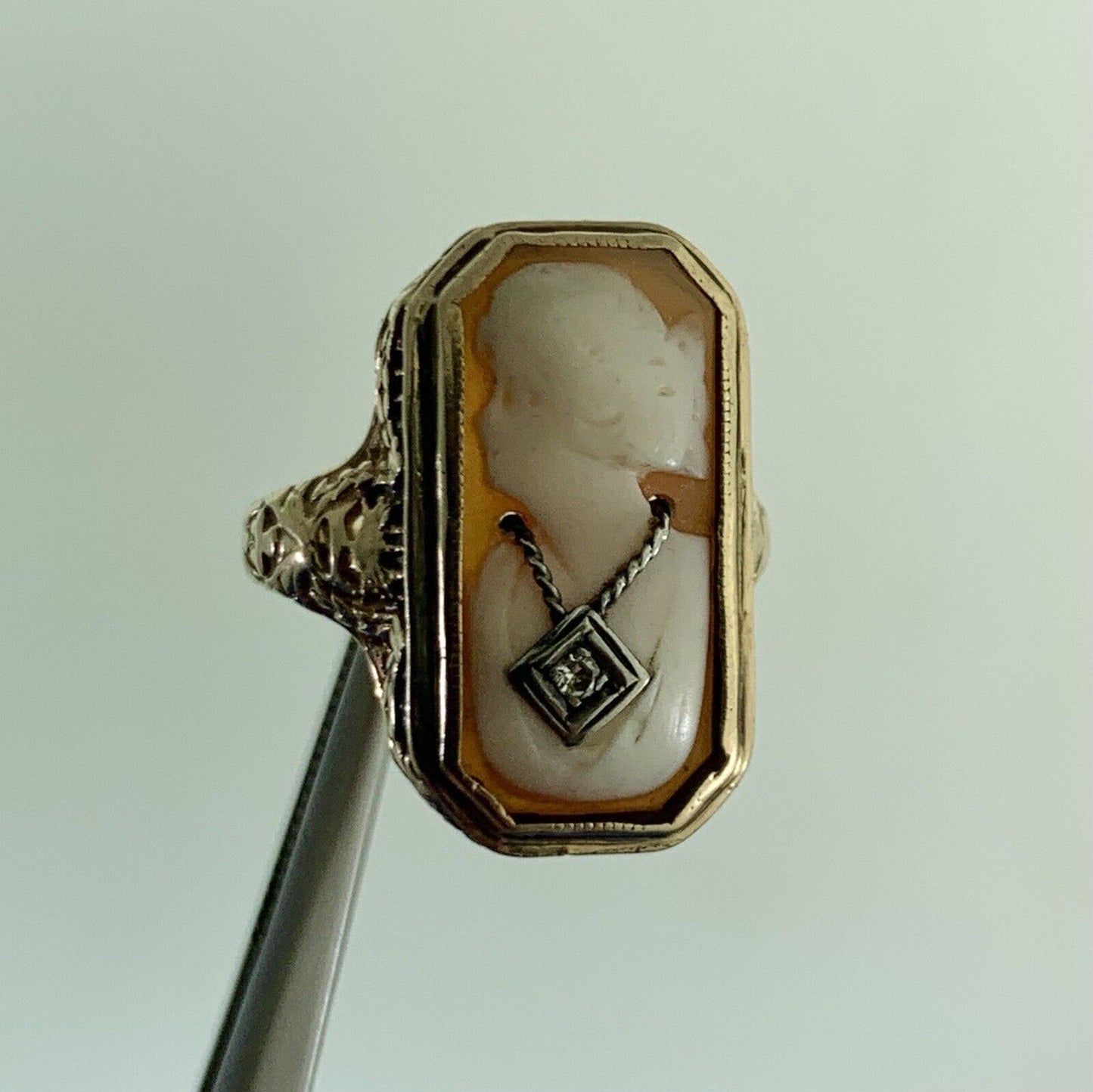 Vintage Designer 10K Yellow Gold Diamond Rectangle Cameo Filigree Statement Ring