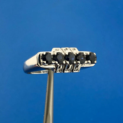 Gorgeous 10k White Gold Round Cut Sapphire Diamond Accent Channel Ring Size 6.5