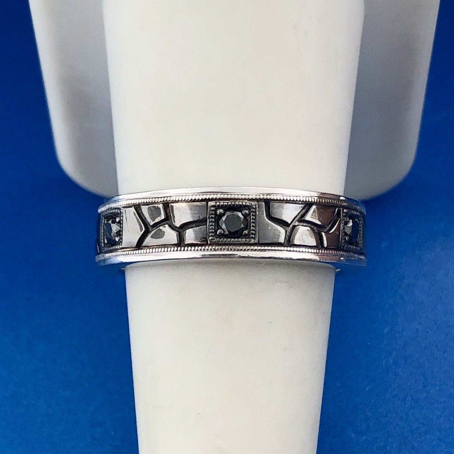 Neil Lane 14K White Gold Black Diamond Sz 8.75 Unisex Wedding Bridal Band Ring