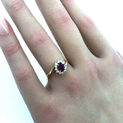 Gorgeous 14k Yellow Gold Oval Cut Ruby Diamond Halo Twisted Band Ring Size 6.25