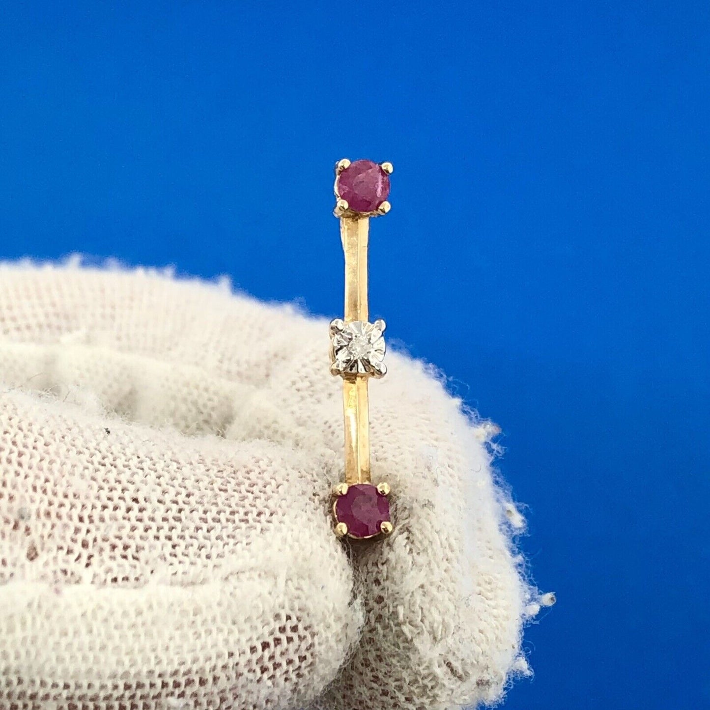 Gorgeous 14k Yellow Gold Round Pink Ruby Diamond Pendant