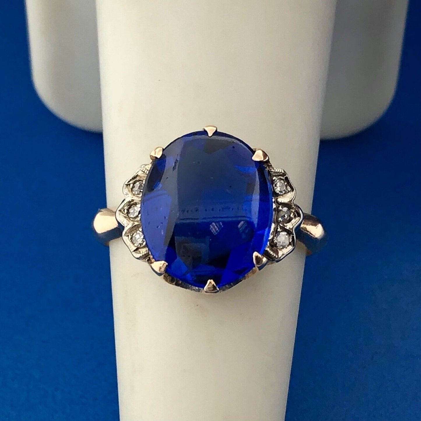 Retro 14K Yellow Gold Oval Blue Spinel Diamond Accented Statement Cocktail Ring