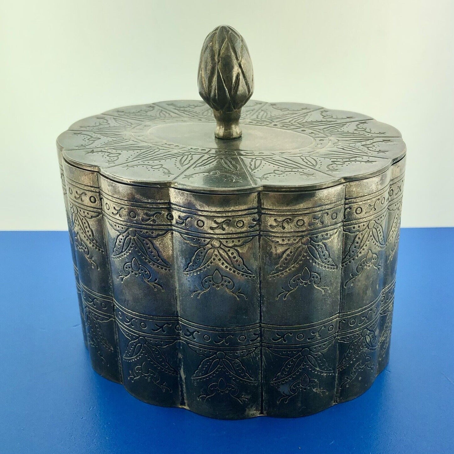 Vintage Silver Plate Velvet Lined Floral Scroll Etched Trinket Jewelry Box