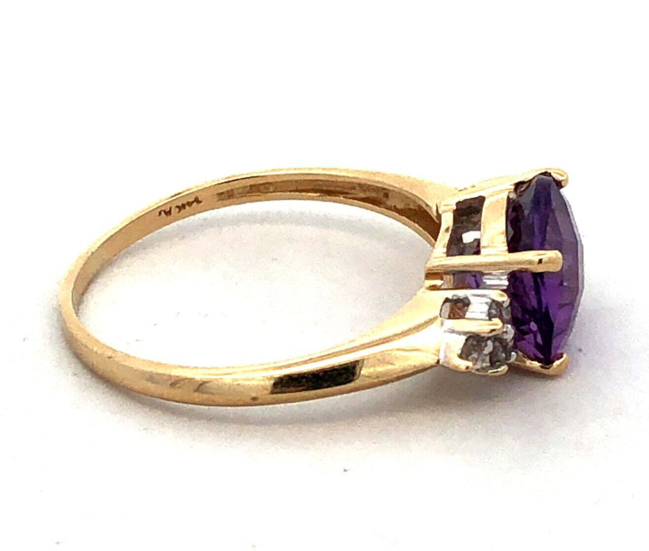 Designer AV 14K Yellow Gold Cushion Cut Purple Amethyst Solitaire Diamond Ring