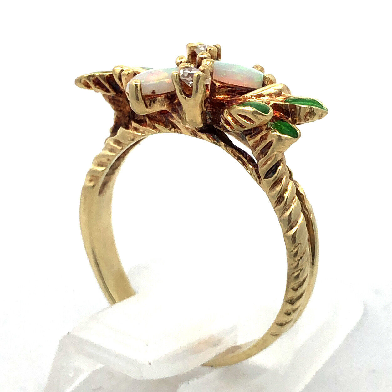 Vintage 14K Yellow Gold Opal and Diamond Accent Green Enamel Leaf Design Ring