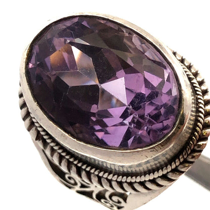 Vintage 925 Sterling Silver Oval Amethyst Floral Scroll Statement Ring