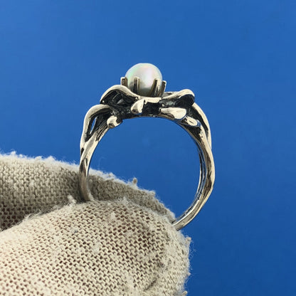 Modernist Artisan 925 Sterling Silver Pearl Free Form Open Work Ring