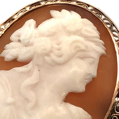 Vintage 10K Yellow Gold Oval Carved Brown Cameo Filigree Brooch Pendant