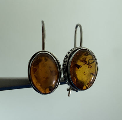 925 Sterling Silver Oval Amber Cabochon Balinese Style Drop Hook Earrings