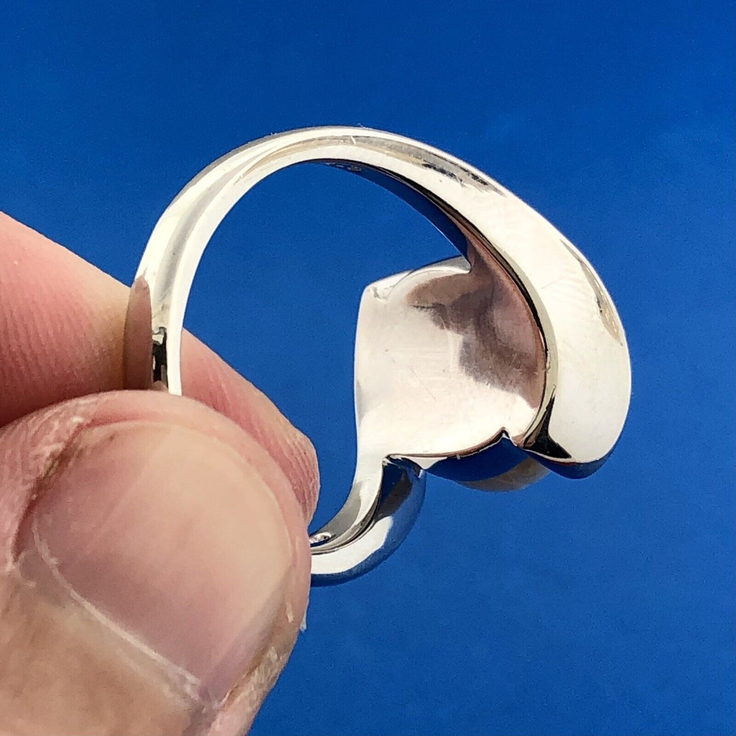 Designer 925 Sterling Silver White Abalone Cabochon Modernist Bypass Ring