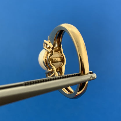 Designer 14k Yellow Gold White Pearl Round Cut Diamond Accent Ring Size 6.5