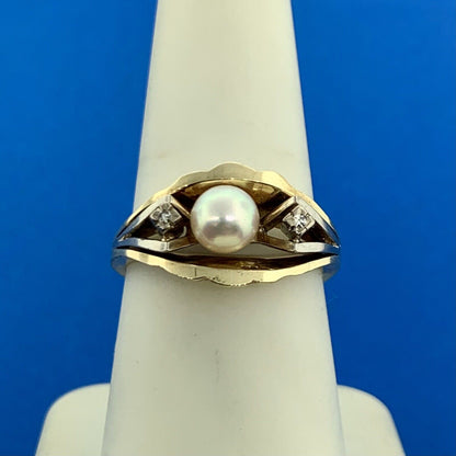 14K Yellow Gold Pearl Diamond Accented June Anniversary Birthstone Occasion Ring