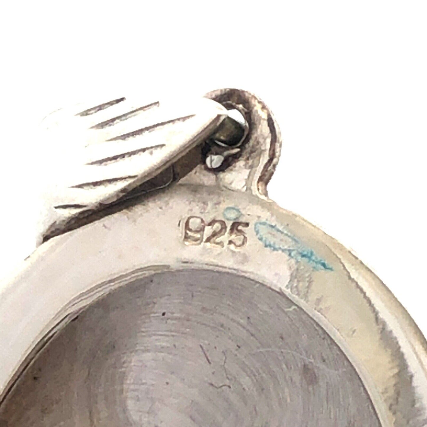 Vintage 925 Sterling Silver Etched Vine Filigree Oval Picture Locket Pendant