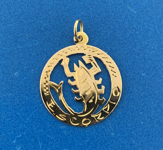 Vintage 18K Yellow Gold Zodiac Astrological Scorpio Symbol Disc Charm Pendant