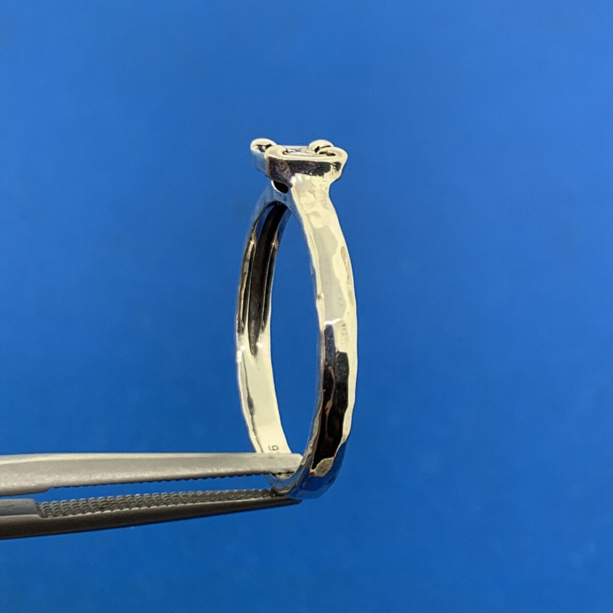 Silpada 925 Sterling Silver Sandollar Hammered Band Stackable Ring