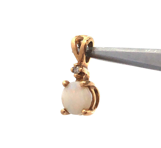 Vintage 14K Yellow Gold Opal Cabochon Diamond Accent October Anniversary Pendant