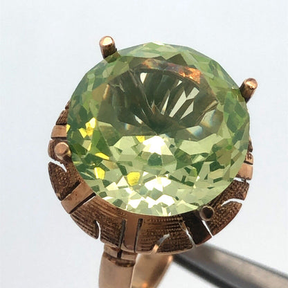 Vintage 14K Yellow Gold Round Green Amethyst Solitaire Statement Cocktail Ring