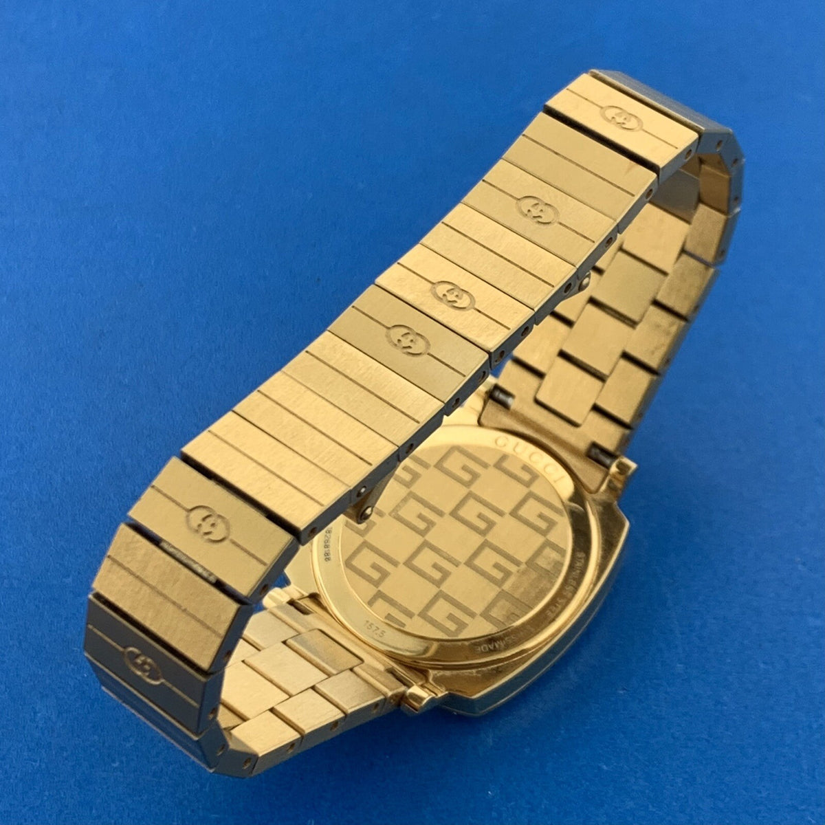 Gucci Gold Tone Dial Yellow Gold PVD Stainless Steel Ladies Watch YA157502 w/Box